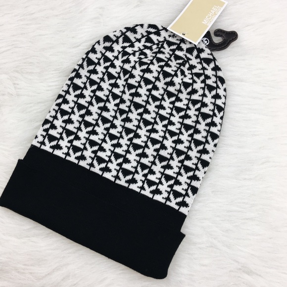 Michael Kors beanie - YOU PICK ONE - MK winter hat - Picture 2 of 3